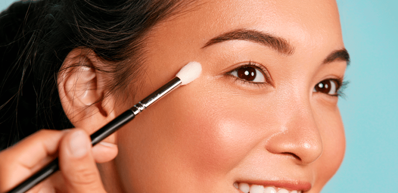 Maquiagem e saúde dos olhos: conheça os principais cuidados